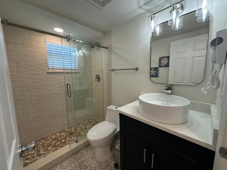 More Photos Of 9921 Gulf Blvd, Treasure Island Apartments For Sale