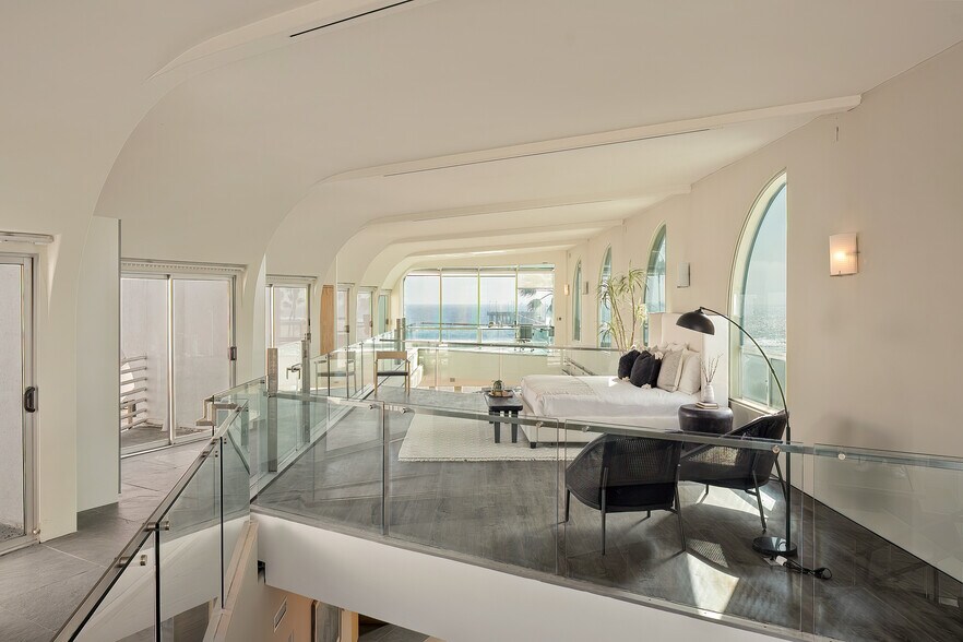 More Photos Of 3111 Ocean Front Walk, Marina Del Rey Apartments For Sale