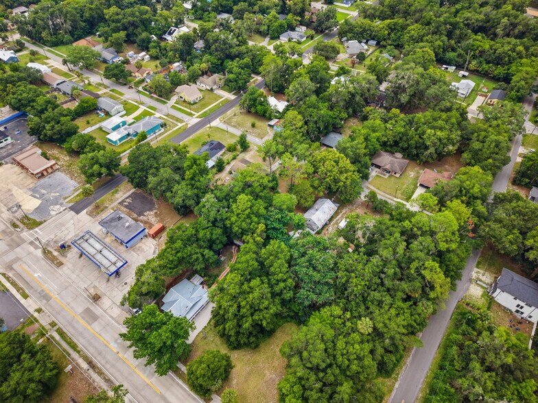 More Photos Of 718 E New York Ave, Deland Specialty For Sale