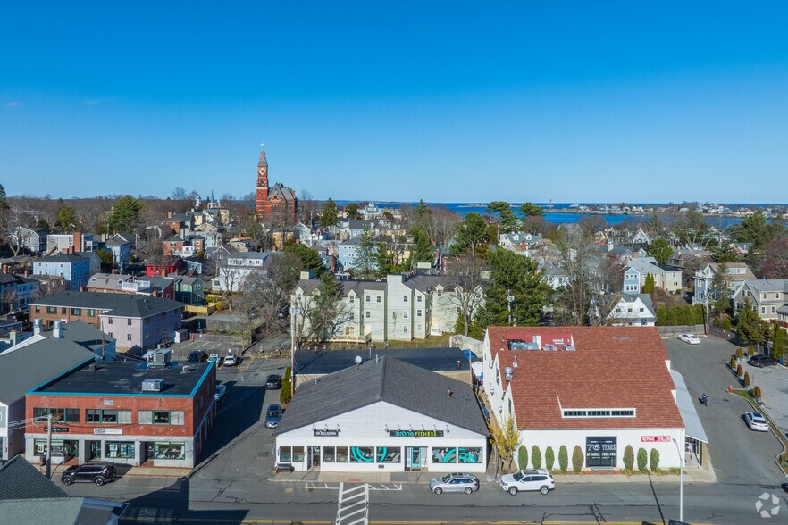 More Photos Of 12 Atlantic Ave, Marblehead Storefront For Sale