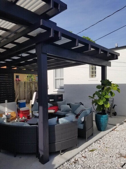 More Photos Of 210 NE 110th St, Miami Multifamily For Sale