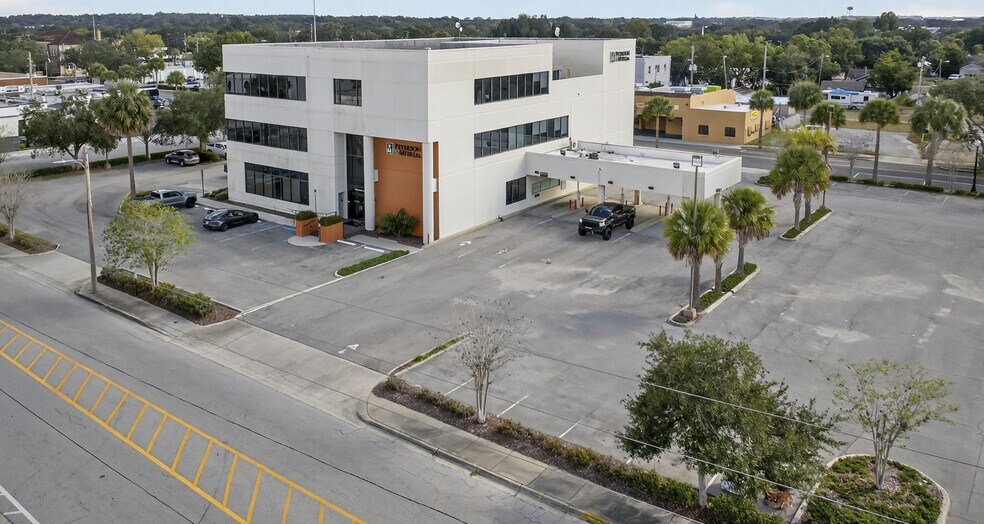 More Photos Of 100 W Stuart Ave, Lake Wales Office For Lease