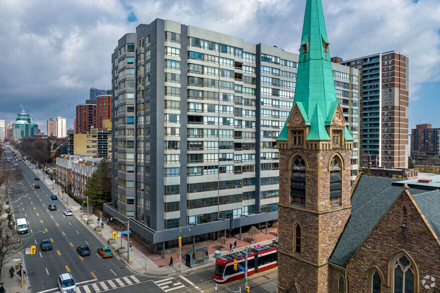 More Photos Of 120 Carlton St, Toronto Office For Sale