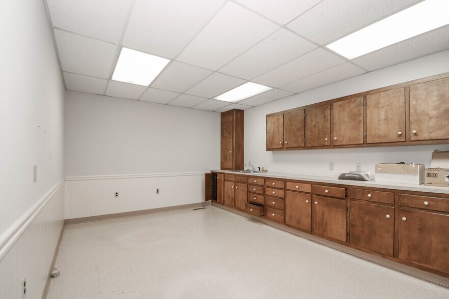 More Photos Of , Rockwell Medical For Lease