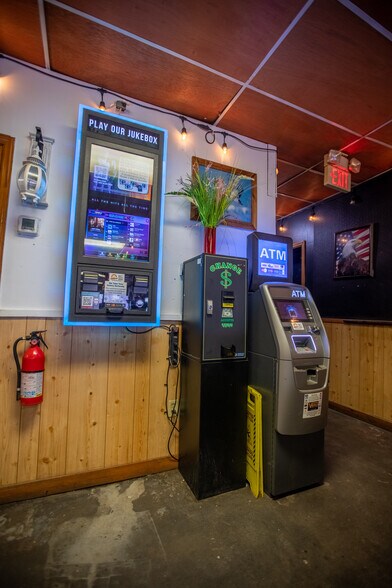 More Photos Of 52 Main St, Barwick Light Manufacturing For Sale