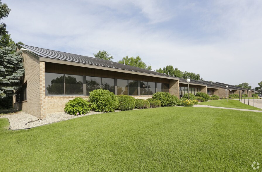More Photos Of 4205 Lancaster Ln N, Plymouth Office For Sale
