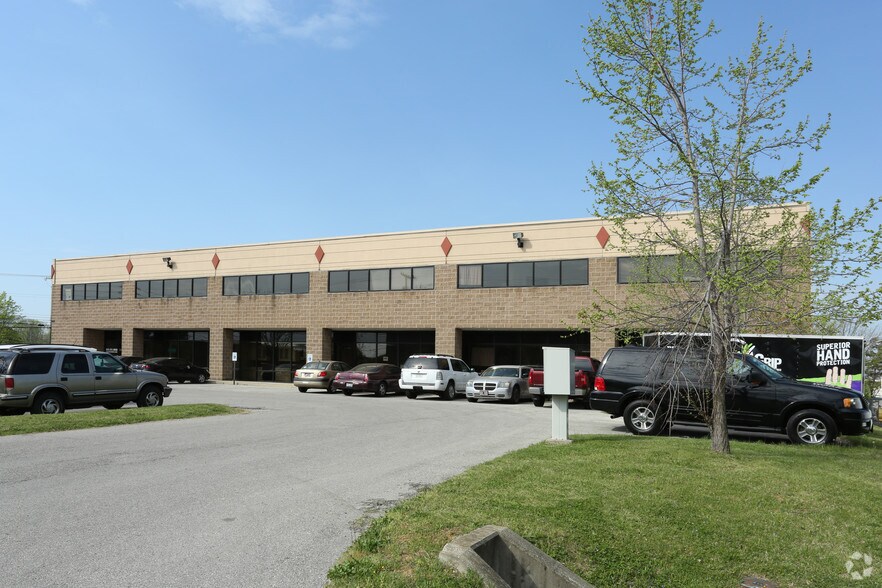 More Photos Of 10821 Plantside Dr, Louisville Light Manufacturing For Lease