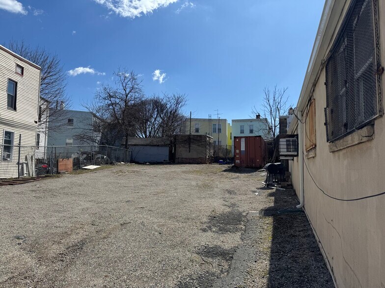 More Photos Of 470 Grove St, Irvington Industrial For Sale