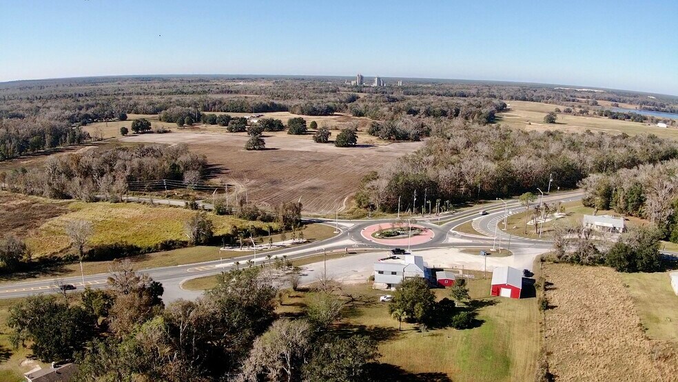 More Photos Of 15738 Ponce De Leon Blvd, Brooksville General Retail For Sale