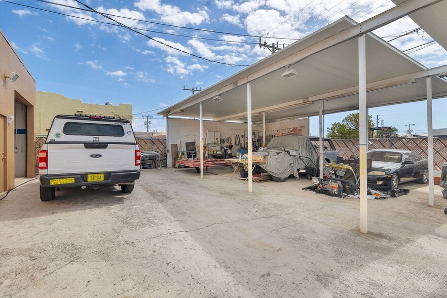 More Photos Of 1420 Forsythe Rd, West Palm Beach Auto Repair For Sale