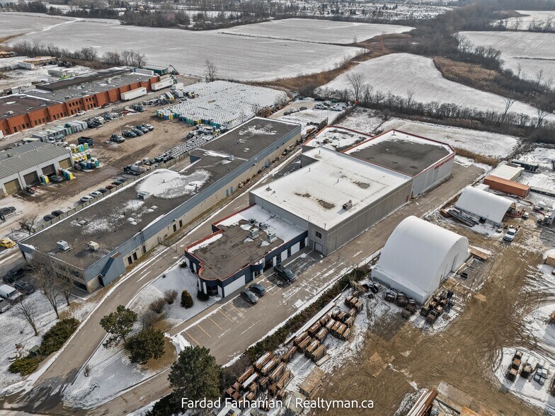 More Photos Of 42 Cardico Dr, Whitchurch-Stouffville Warehouse For Sale