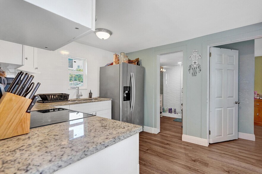 More Photos Of 301 SW 9th St, Fort Lauderdale Apartments For Sale