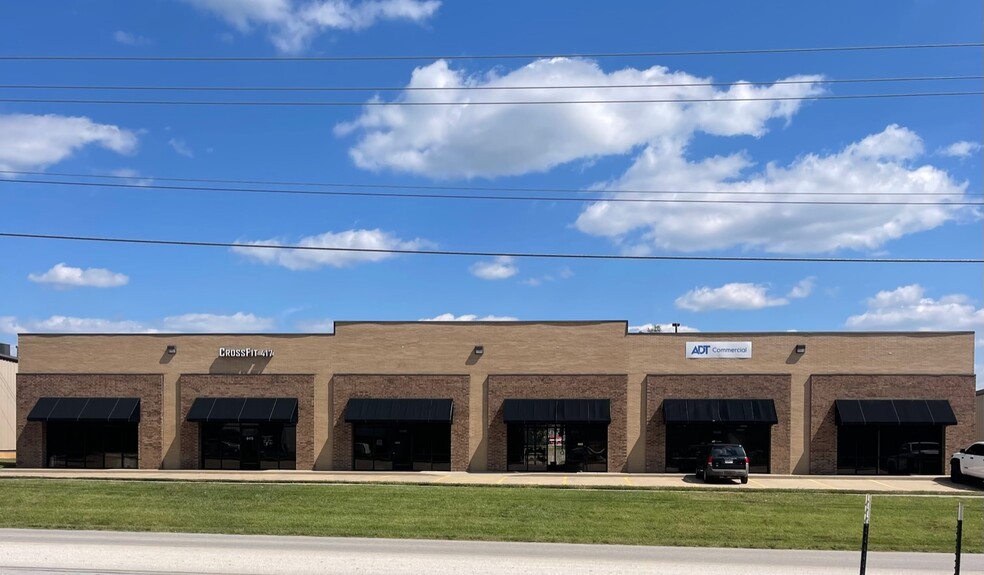 Primary Photo Of 5104 N 22nd St, Ozark Office For Lease