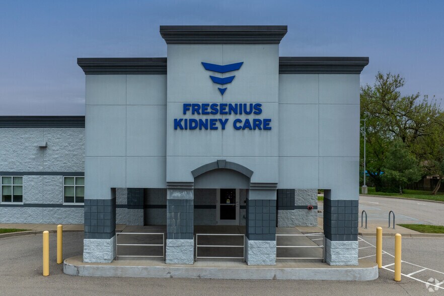 More Photos Of 1715 Gagel Ave, Louisville Office For Sale