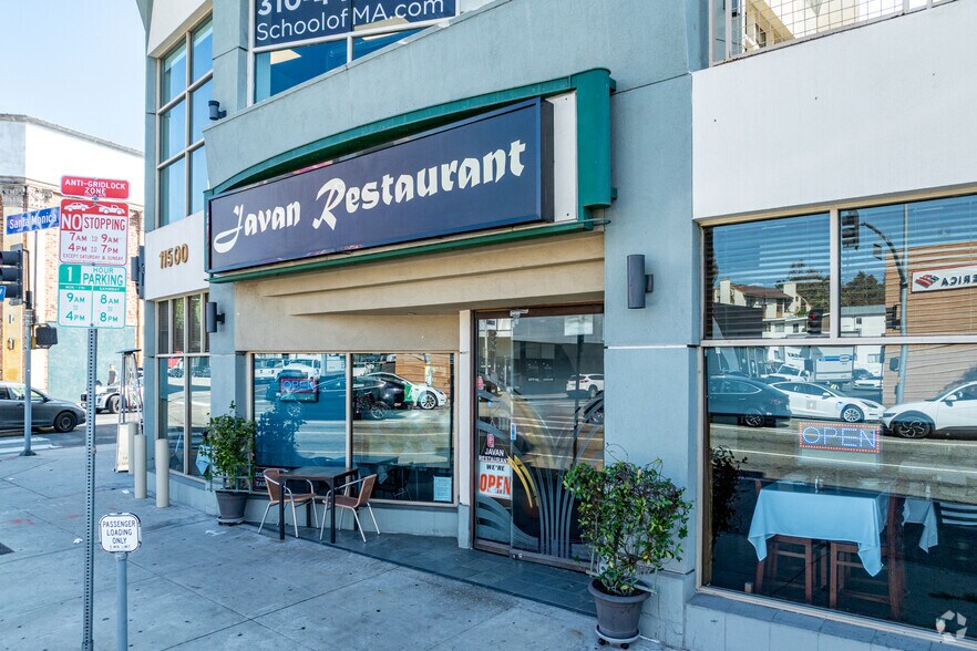 More Photos Of 11500-11518 Santa Monica Blvd, Los Angeles Office For Lease