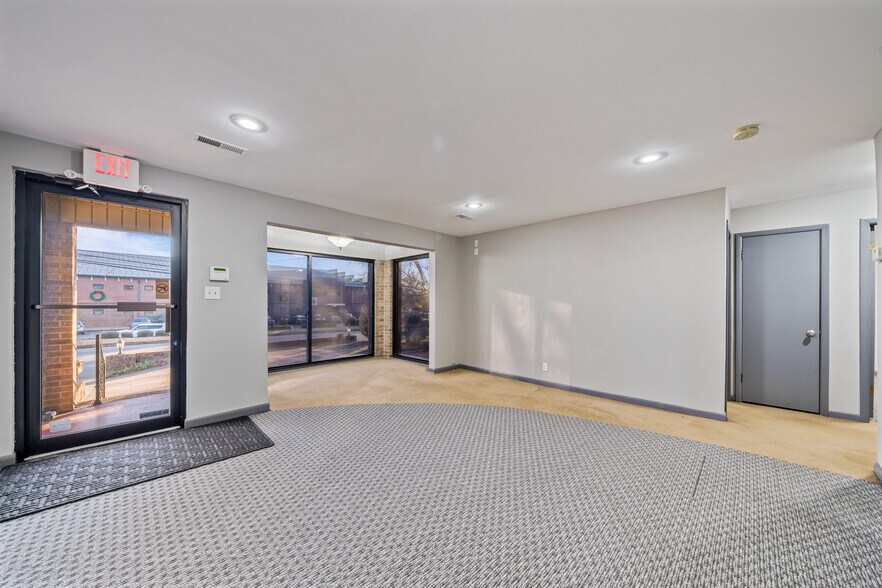 More Photos Of 1008 Oakwood Ave NW, Huntsville Medical For Lease