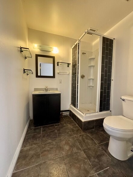More Photos Of 10626 Magnolia Blvd, North Hollywood Loft Creative Space For Sale