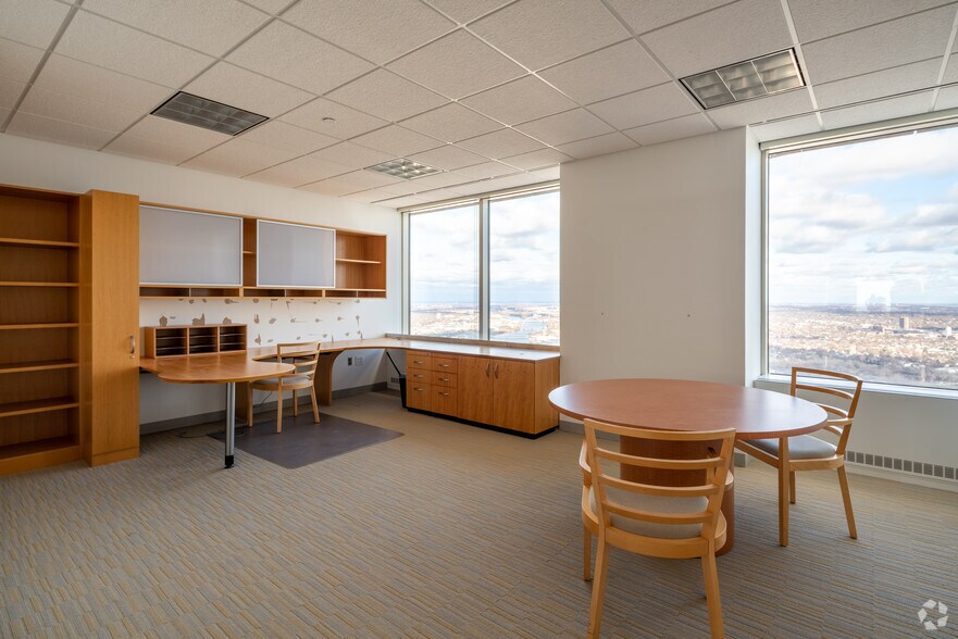 Photo of 46th Floor Ste 4600