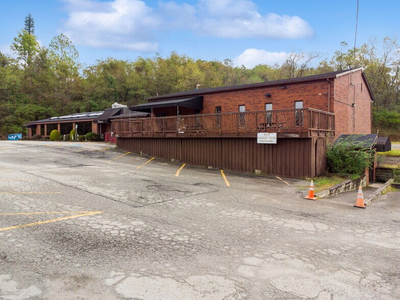 Primary Photo Of 951 Old Frankstown Rd, Pittsburgh Restaurant For Sale