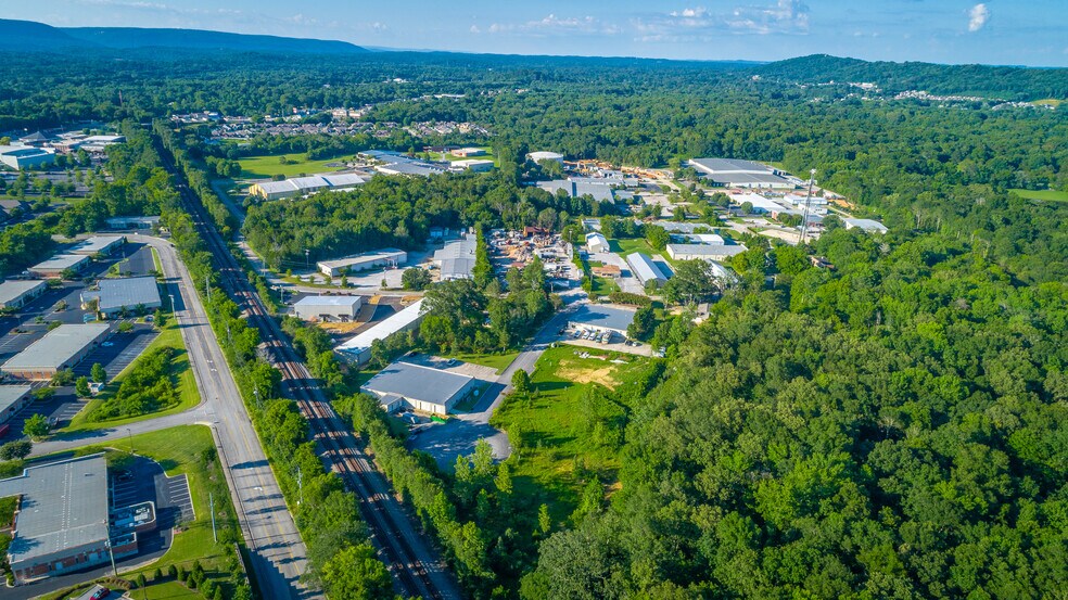 More Photos Of 2384 Apex Lane, Hixson Industrial For Lease