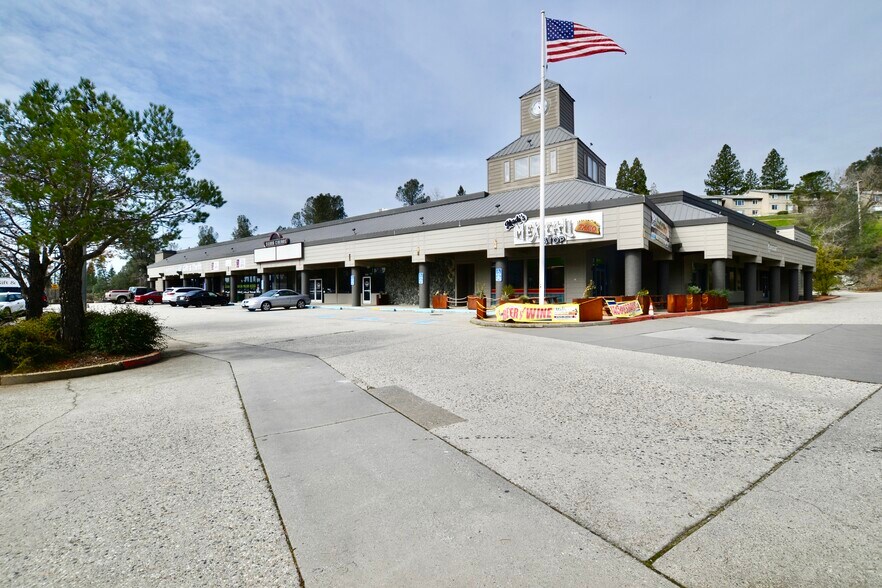Primary Photo Of 840 E Main St, Grass Valley Movie Theatre For Sale