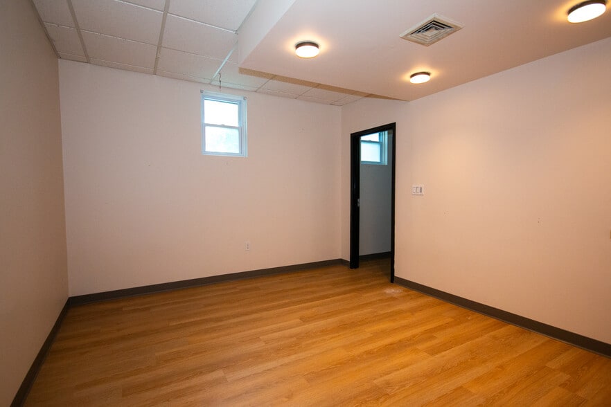 More Photos Of 189 Governor St, Providence Medical For Lease