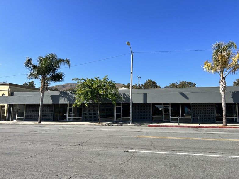 Primary Photo Of 2365-2393 E Main St, Ventura Storefront For Lease