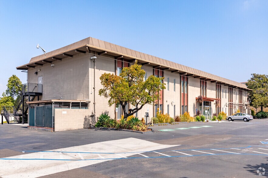 More Photos Of 11436 Sorrento Valley Rd, San Diego Office For Lease