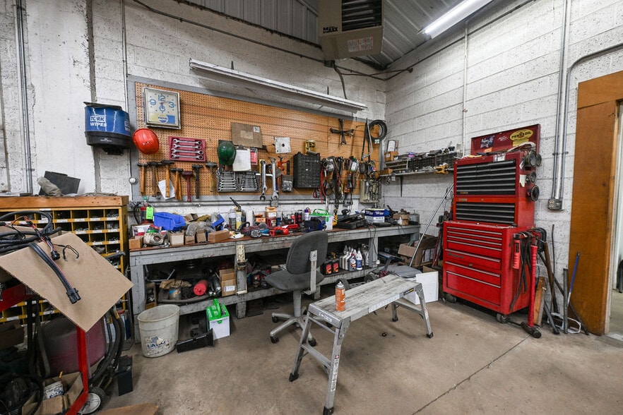 More Photos Of 5011 State Highway 13/34 Hwy, Wisconsin Rapids Storefront For Sale