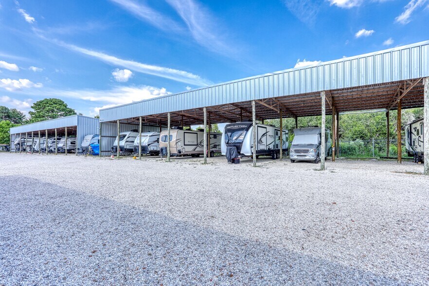 More Photos Of 22614 Schiel Rd, Cypress Land For Lease
