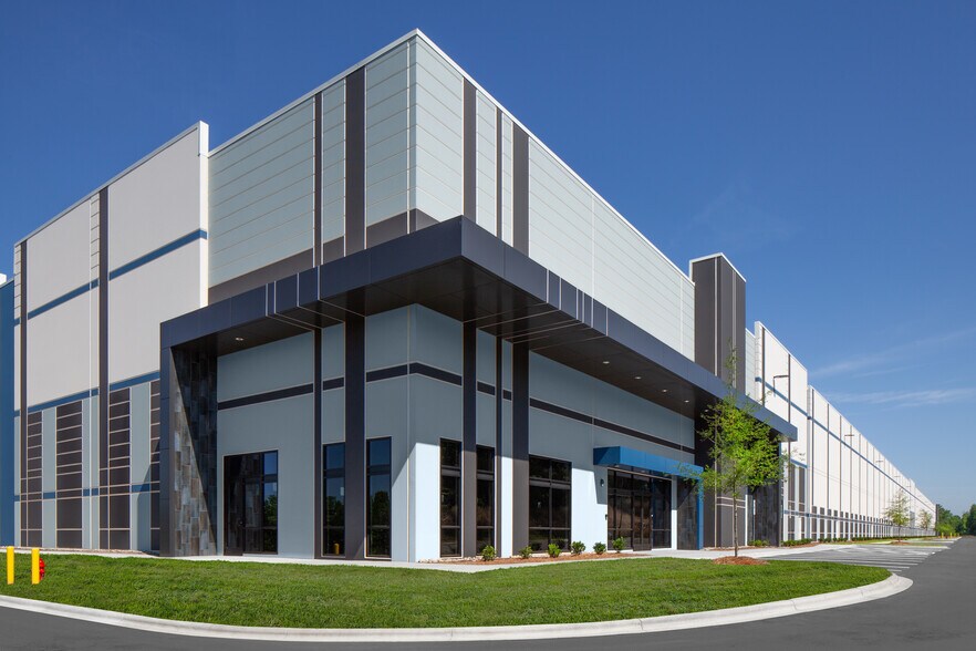 Primary Photo Of 0 NC Hwy 16, Denver Unknown For Lease