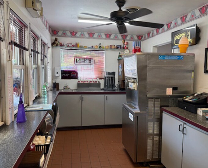 More Photos Of 45 Vt Route 15, Jericho General Retail For Sale