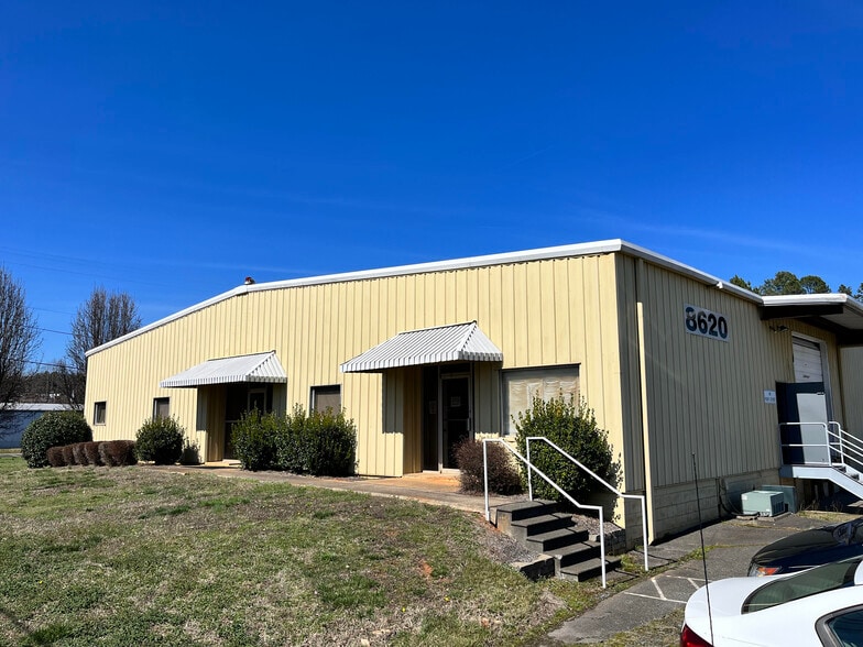 Primary Photo Of 8620 Wilkinson Blvd, Charlotte Warehouse For Lease