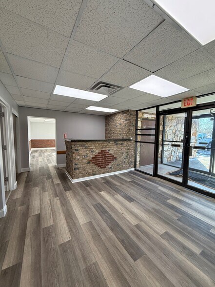 More Photos Of 35 Carlough Rd, Bohemia Warehouse For Lease