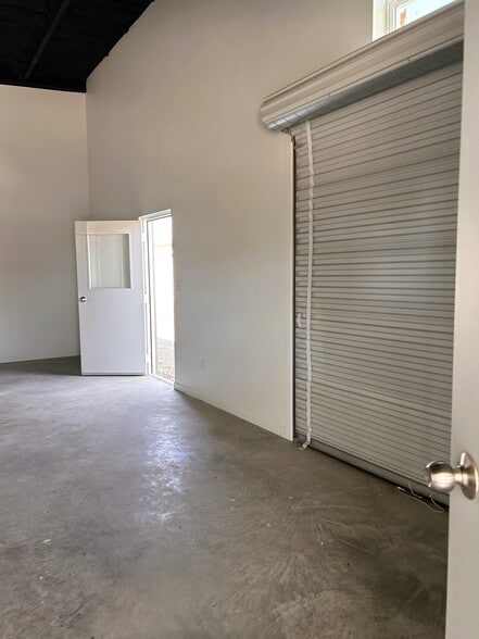 More Photos Of 7624 Azle - Veal Station Rd Rd, Azle Self Storage For Lease