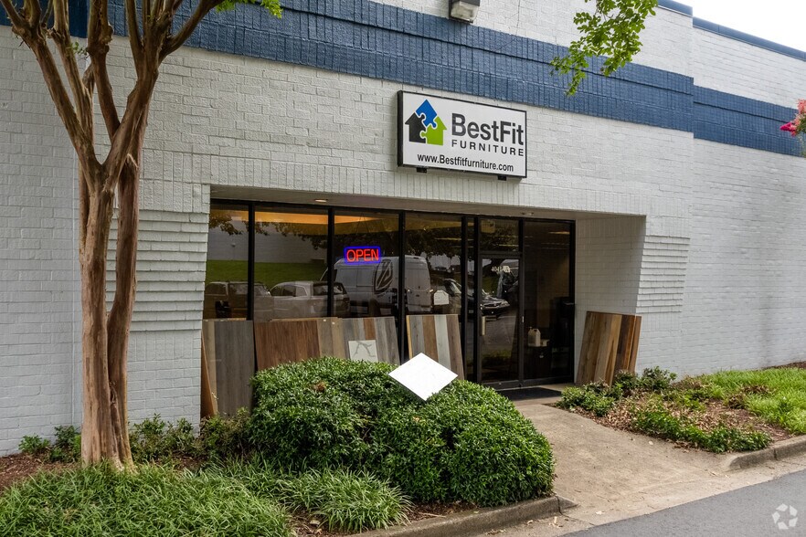 More Photos Of 4041 Kingston Ct SE, Marietta Distribution For Lease