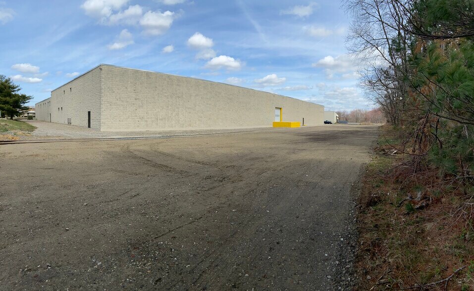 More Photos Of 171 Heller Pl, Bellmawr Warehouse For Lease