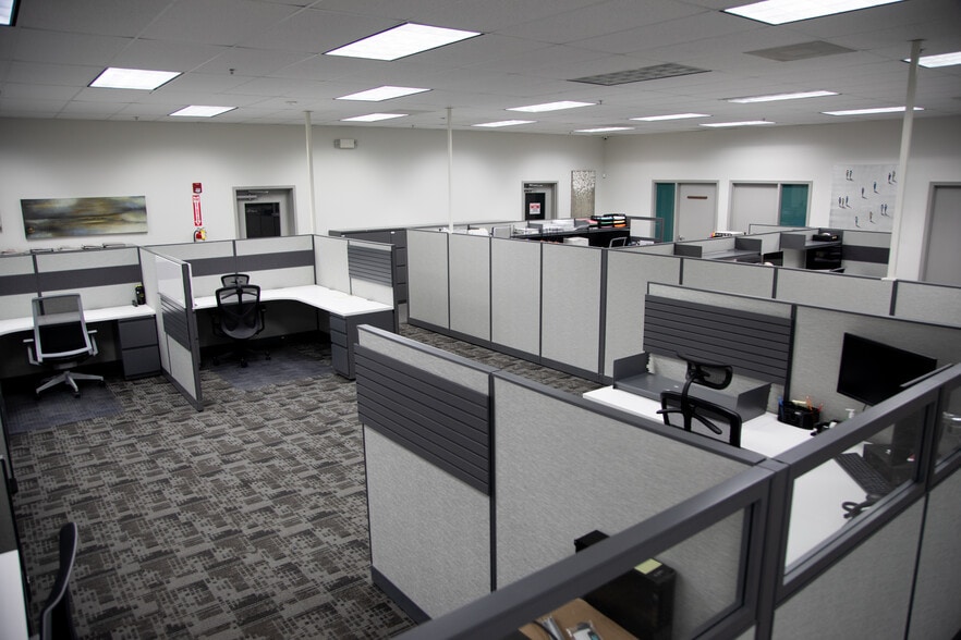 More Photos Of 10151 NW 67th St, Tamarac Distribution For Sale