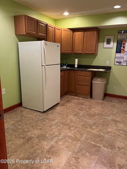 More Photos Of 197 Courtdale Ave, Courtdale Flex For Sale