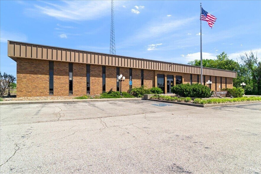 Primary Photo Of 903 Morton st, Oakland City Office For Sale