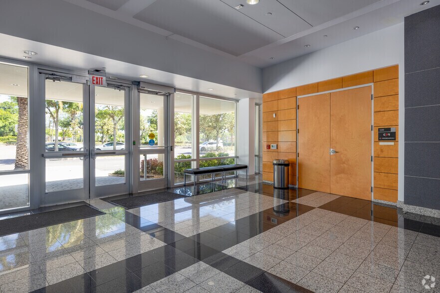 More Photos Of 7560 Red Bug Lake Rd, Oviedo Medical For Sale