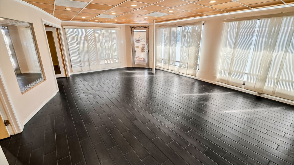 More Photos Of 3691-3699 Katella Ave, Los Alamitos Storefront For Lease