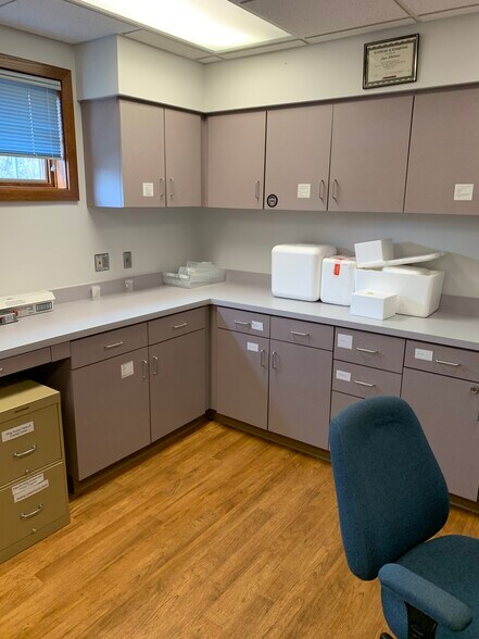 More Photos Of 305 S Highway 27, Cadott Medical For Sale