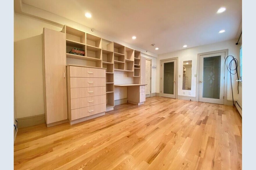 More Photos Of 1002 Beacon St, Brookline Storefront Retail Residential For Sale