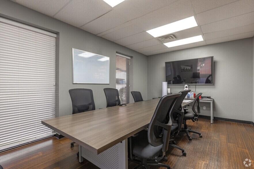 More Photos Of 8913 Interstate 20, Midland Warehouse For Lease