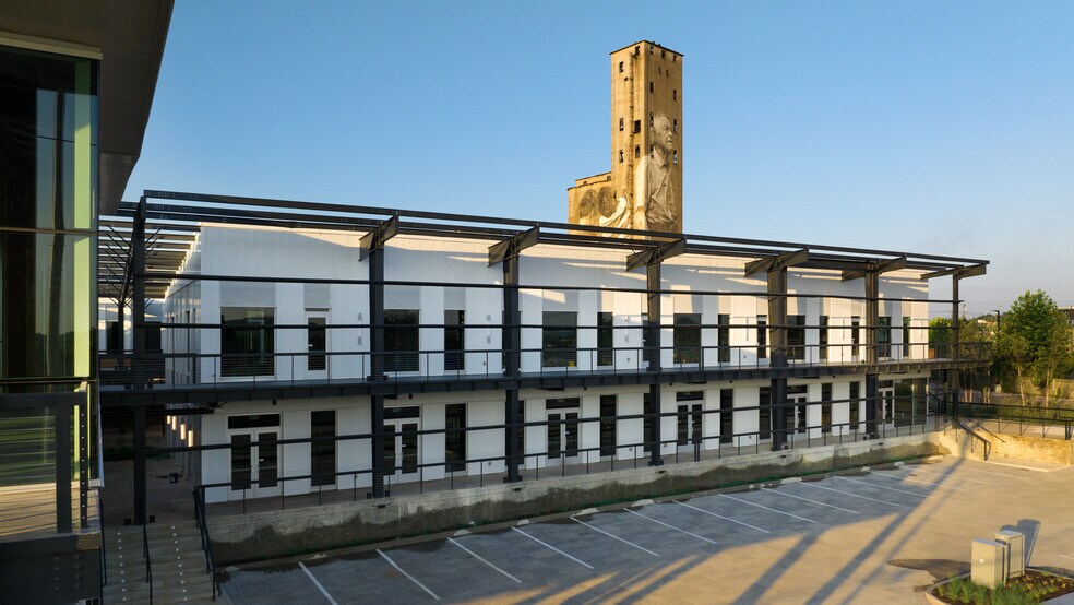 More Photos Of 5300 Centennial Blvd, Nashville Storefront Retail Office For Lease