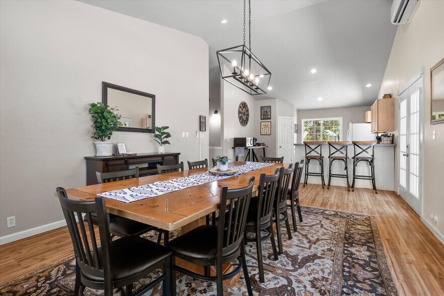 More Photos Of 53345 Riverview Dr, La Pine Multifamily For Sale