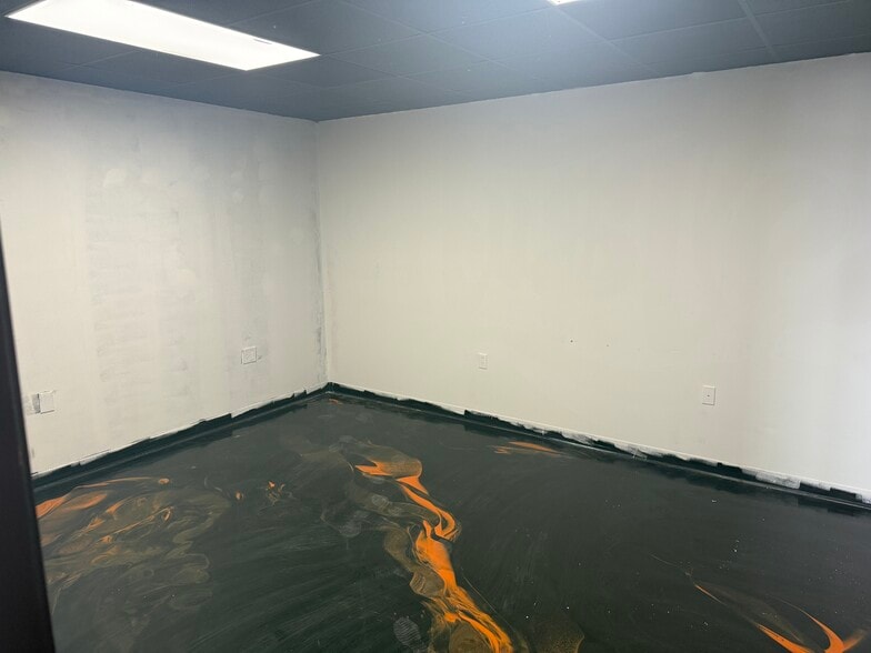 More Photos Of 1723 W Kennedy Blvd, Tampa Storefront Retail Office For Lease