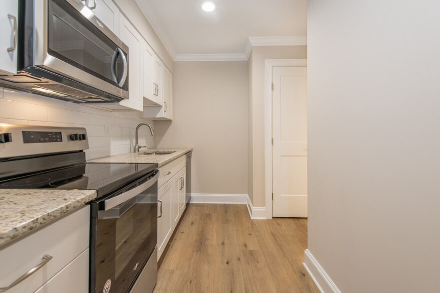 More Photos Of 84 Auburn St, Paterson Apartments For Sale