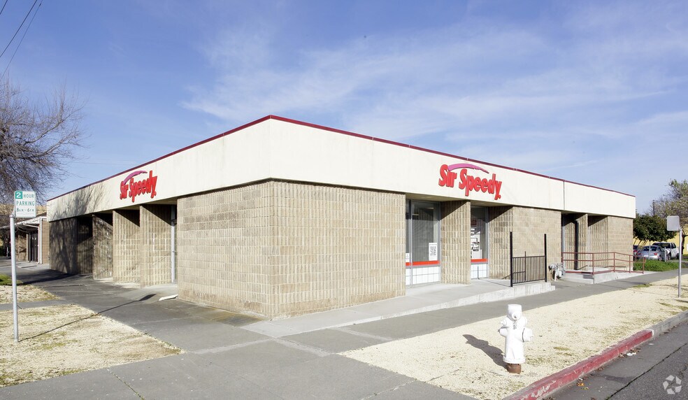 Primary Photo Of 1122-1126 Missouri St, Fairfield Office For Sale